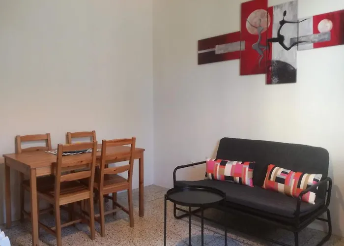 Apartment In Centro Con Terrazza Viareggio